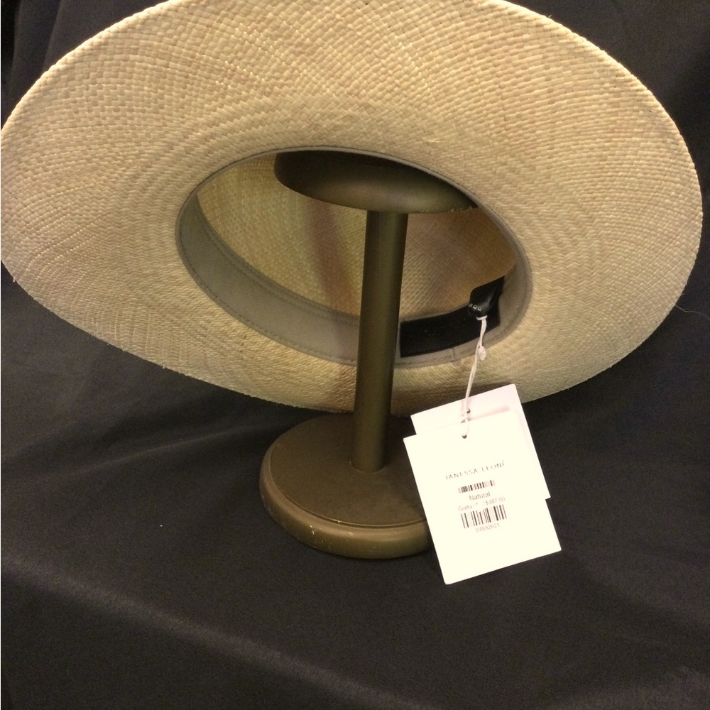 JANESSA LEONE HAT, NWT, SIZE LARGE - Picture 4 of 10